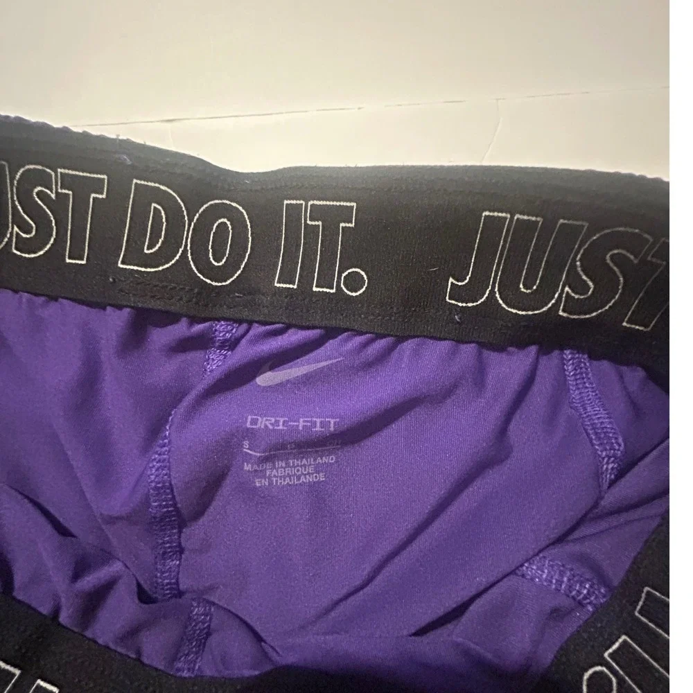 Nike Dri-FIT Purple Running Shorts Womens Small Just Do It Waistband Athletic